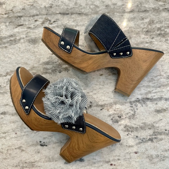 Tommy Hilfiger Blue leather strap with Fabric Flower - Picture 4 of 9